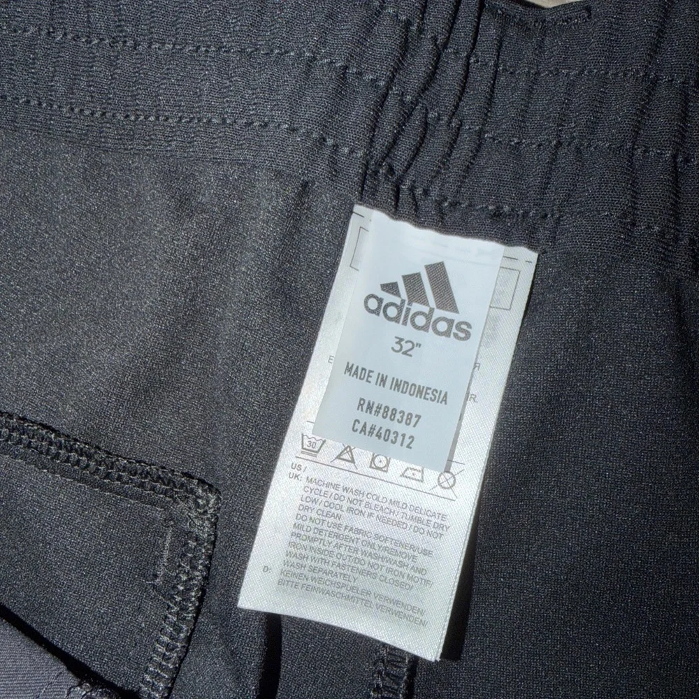 🟪Firm Price🟪Adidas black shorts